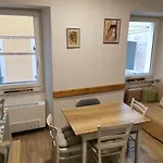 Traditional House ホステル