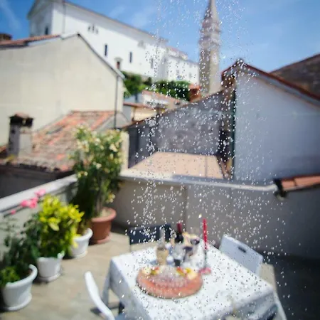 Hostal Traditional House