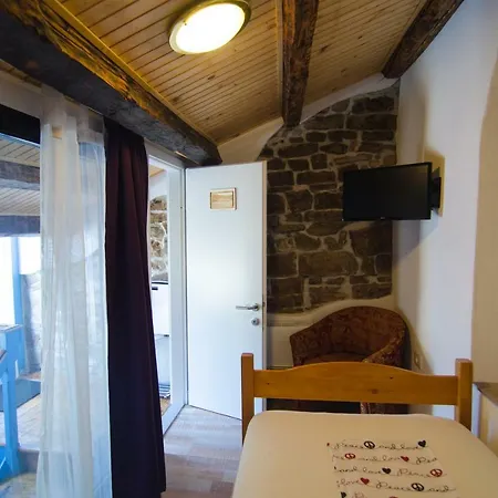 Traditional House ホステル ピラン