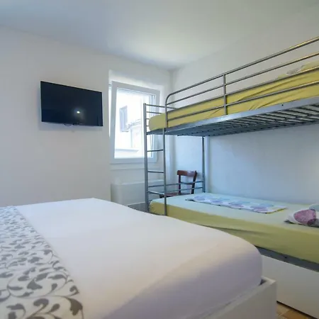 Hostal Traditional House *