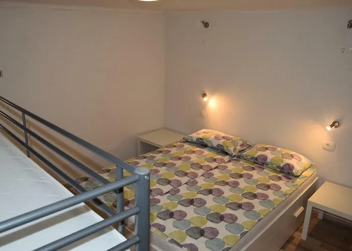 Traditional House 皮兰