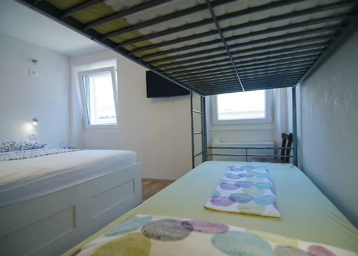 Traditional House * 皮兰