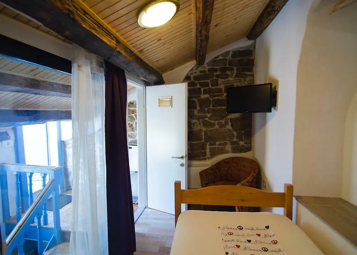 Traditional House 旅馆 皮兰